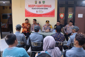 Ngopi Kamtibmas di Pulau Kelapa Kapolres Kepulauan Seribu Ajak Warga Perkuat Siskamling dan Jaga Jakarta+