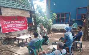 Polsek Pademangan Dengarkan Aspirasi Warga Lewat Program Jumat Curhat