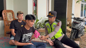 Tanggap Bencana Polres Purbalingga Gerak Cepat Berikan Bantuan dan Layanan Kesehatan Gratis di Desa Maribaya