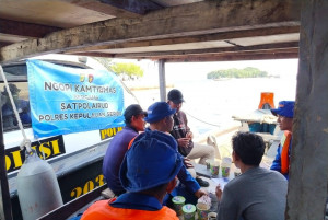 Ngopi Kamtibmas Satpolairud Polres Kepulauan Seribu, Pererat Kedekatan dengan Nelayan dan Jaga Keamanan Laut
