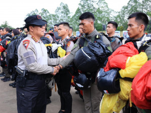 Polri Perkuat Model Pelayanan Unjuk Rasa Berbasis Standar HAM Internasional, Wakapolri: Kita Sesuaikan dengan Best Practice Negara Maju
