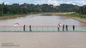 Berkat Jembatan Gantung 240 Meter, Pelajar Aceh Tamiang Kini Bisa Berangkat Sekolah dengan Mudah