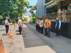 Polsek Koja Gelar Apel Pengamanan Aksi Mahasiswa di Kantor BPN Jakarta Utara