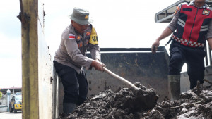 Sinergi Polisi dan Warga: Masjid Syuhada, Bener Meriah Bangkit dari Duka Bencana