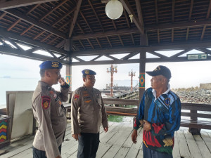 Patroli Dialogis Laut Satpolairud Polres Kepulauan Seribu, Antisipasi Kejahatan dan Jaga Kamtibmas Tetap Kondusif