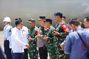 Dankodaeral IX Bersama Forkopimda Sambut Kedatangan Wakil Presiden Kunker di Maluku