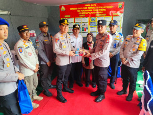 Polres Kepulauan Seribu Siap Amankan Nataru, Kapolres Tinjau Pospam di Lima Pulau