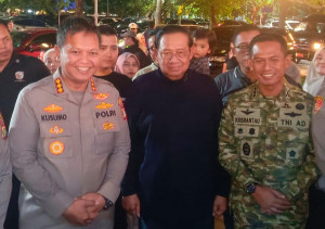 Polres Metro Bekasi Kota Pengamanan Kunjungan Mantan Presiden RI ke -6 di Summarecon Mall Bekasi