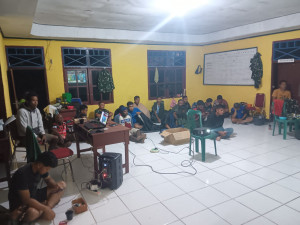 TMMD Ke-129 Kodim 1807/Sorong Selatan Semarakkan Kebersamaan, Anggota Satgas dan Warga Kampung Sesor Seru-seruan Nobar Final Piala Dunia 2026