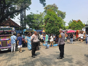 Polisi Sahabat Anak Hadir di KB-TK Permai Muara Karang, Tanamkan Kedisiplinan Sejak Dini