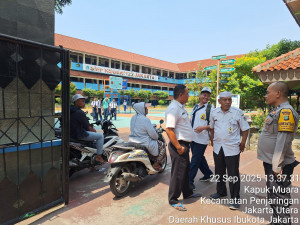Polsek Metro Penjaringan Gelar Sambang Warga di Kapuk Muara, Tekankan Pencegahan Judi Online dan Narkoba