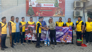 Polsek Koja Gelar Bakti Sosial dan Religi di Gereja HKBP : Wujud Sinergi Polri dengan Masyarakat Sambut Natal dan Tahun Baru
