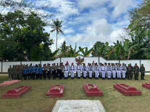 Lanal Dabo Singkep Gelar Ziarah Nasional Dalam Rangka HUT Ke 80 TNI Tahun 2025