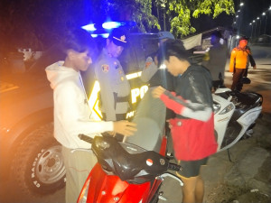 Kapolsek Cabangbungin Gelar Patroli Biru, Antisipasi Tawuran dan Kejahatan Jalanan di Bekasi Utara
