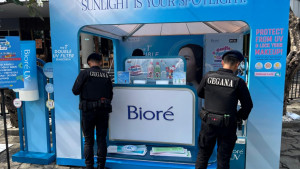 Brimob Polda Metro Jaya Pastikan Keamanan dan Kenyamanan Penonton di Awesome Skool Fest 2025 Ancol