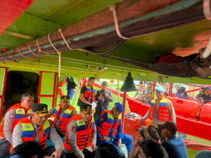 Kapolres Kepulauan Seribu Gelar Jumat Curhat dan Jaga Jakarta On The Spot di Pulau Panggang, Perkuat Sinergi Jaga Kamtibmas