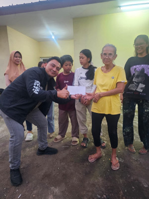 Meriah! Polisi dan Warga Penjaringan Rayakan HUT Bhayangkara ke-80 dengan Lomba Tradisional