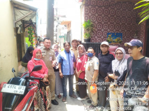 Polsek Cilincing Kawal Kegiatan Kemanusiaan, Wali Kota Administrasi Jakut Jenguk Remaja Pengidap Autoimun