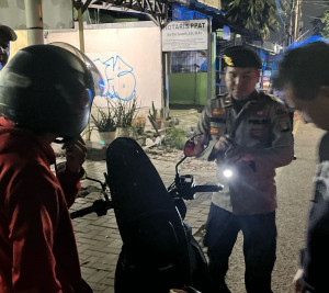Jaga Jakarta On The Spot Gelar Razia Stasioner dan Patroli Polsek Bekasi Barat Cegah Tawuran serta Kejahatan Jalanan