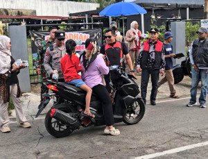 Sinergi 3 Pilar Jatiraden Bagikan 200 Takjil, Sampaikan Pesan Kamtibmas di Bulan Ramadhan