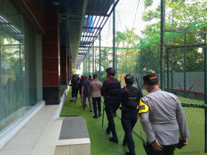Tim Jibom Lakukan Penyisiran Terhadap Ancaman Teror Bom di Sekolah NJIS Kelapa Gading