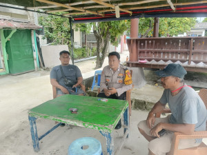 Bhabinkamtibmas Pulau Pari Ajak Warga Jaga Kamtibmas Demi Wisata Aman dan Nyaman