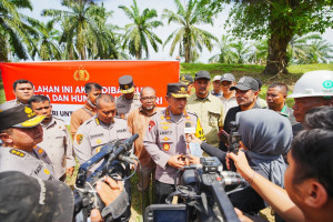 Kapolri Tinjau Kesiapan Lokasi Huntap Polri Seluas 6.5 Ha di Aceh Tamiang