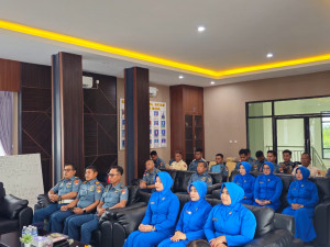 Prajurit Lanal Bintan Ikuti Sosialisasi Reformasi Birokrasi Penyusunan Nota kesepahaman dan P4GN Bersama Kepri Secara Vicon