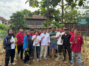 HUT Gerindra ke 18, DPC Jakarta Selatan Bergerak Meberi Manfaat pada Lingkungan Sekitar